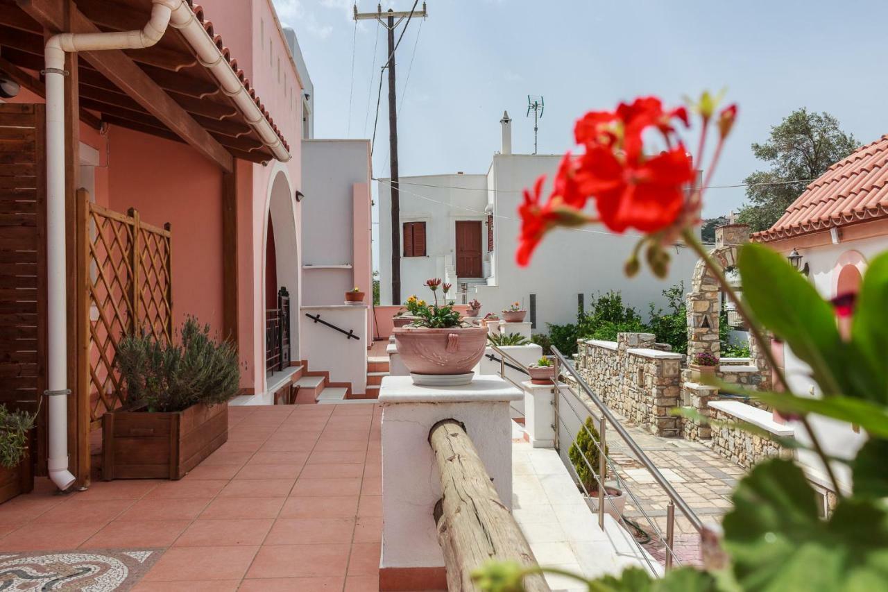 Cozy & Peaceful Apartment In Chalki Khalkion Exterior photo